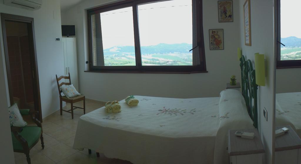 Castignano Bed And Breakfast San Martino الغرفة الصورة
