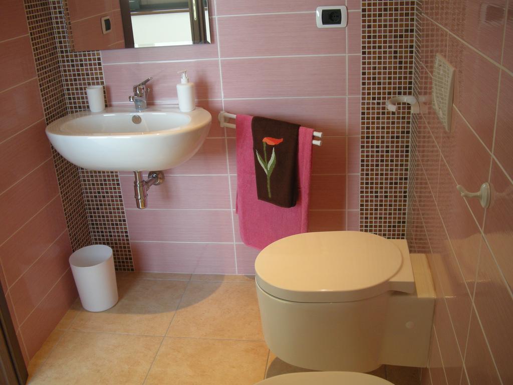 Castignano Bed And Breakfast San Martino الغرفة الصورة